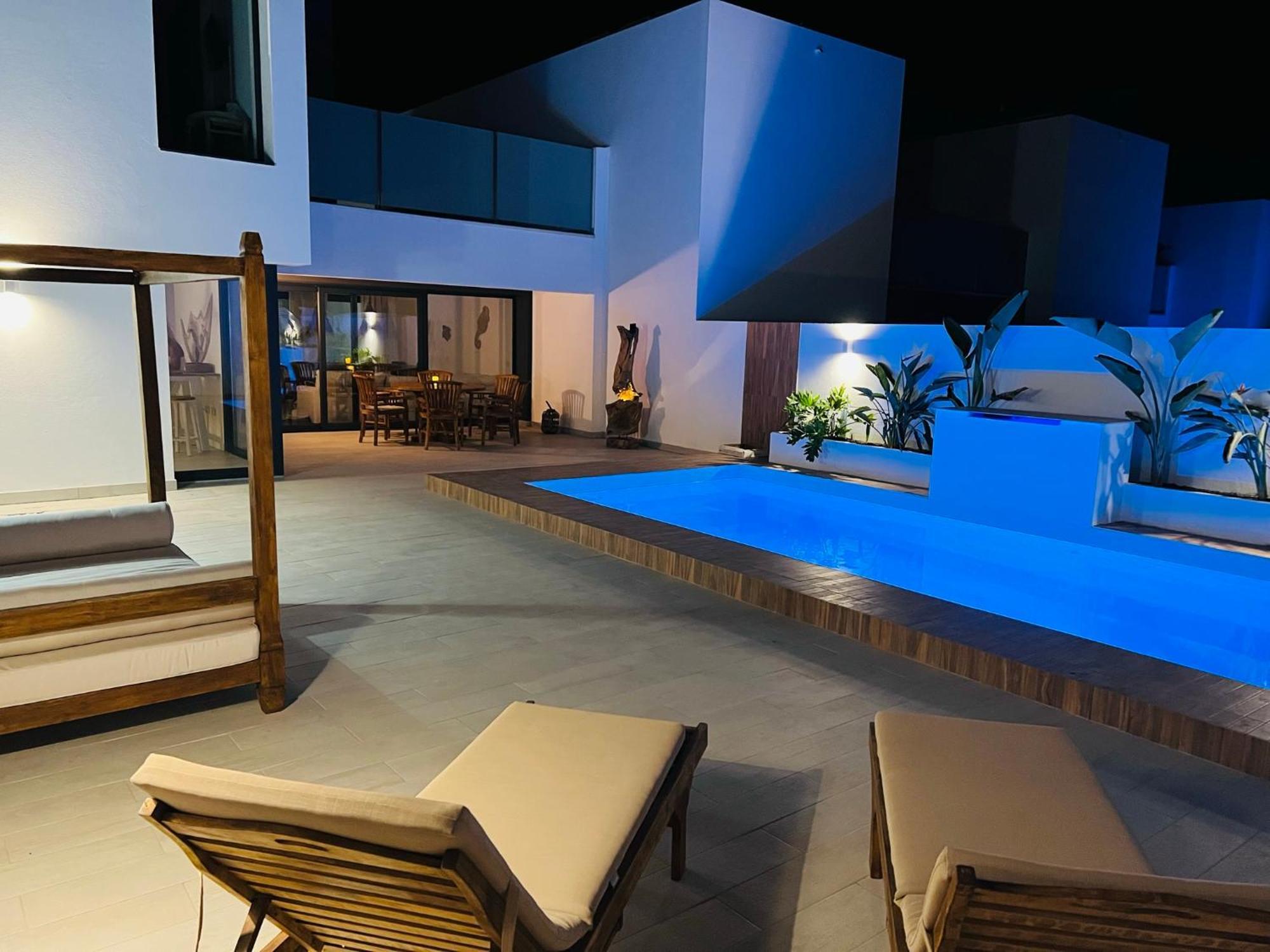 Luna Villa *
